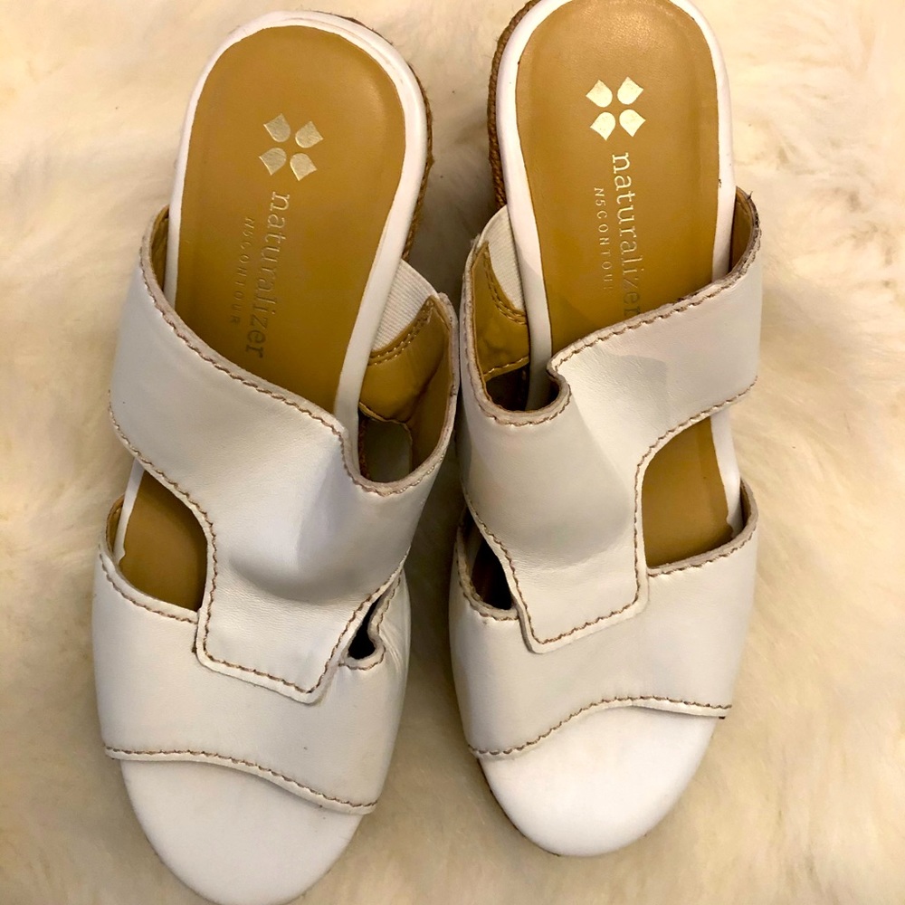 Sold Naturalizer sandals platform size 8 sold